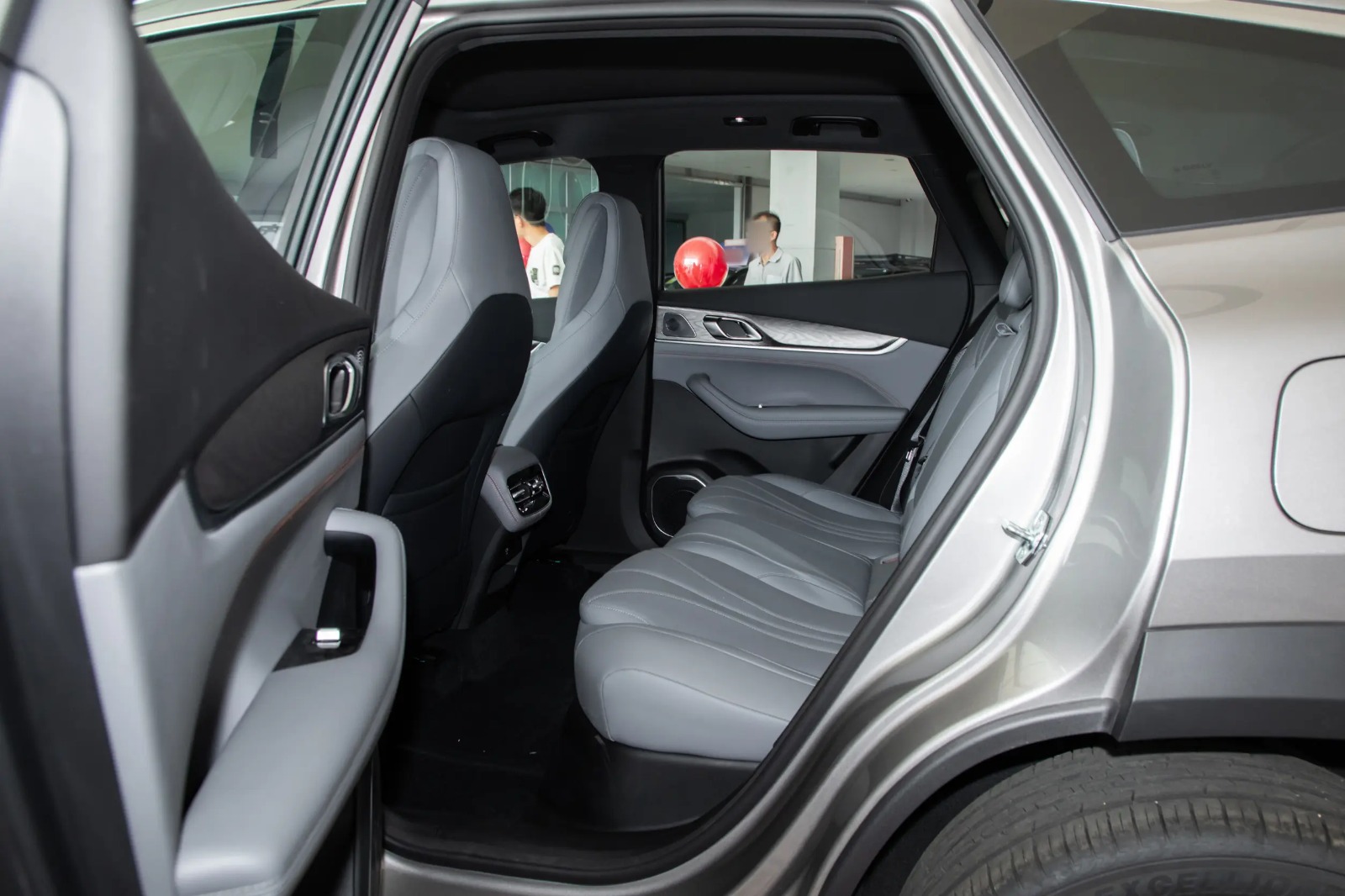 Geely Galaxy M7